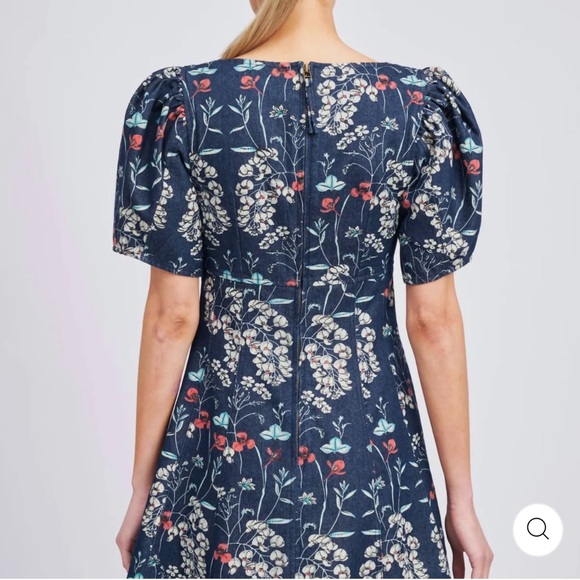 En Saison Opal Mini Dress in Denim Floral in Blue, Size M, NWT - Picture 3 of 13
